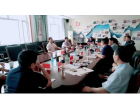 標(biāo)題：王振華董事長(zhǎng)一行赴通遼市、赤峰市調(diào)研牧區(qū)現(xiàn)代化
瀏覽次數(shù)：1376
發(fā)表時(shí)間：2021-07-23