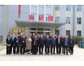 標(biāo)題：呼和浩特市賽罕區(qū)人大文教委主任云振紀(jì)一行蒞臨呼和浩特分院調(diào)研考察
瀏覽次數(shù)：1242
發(fā)表時(shí)間：2023-04-26